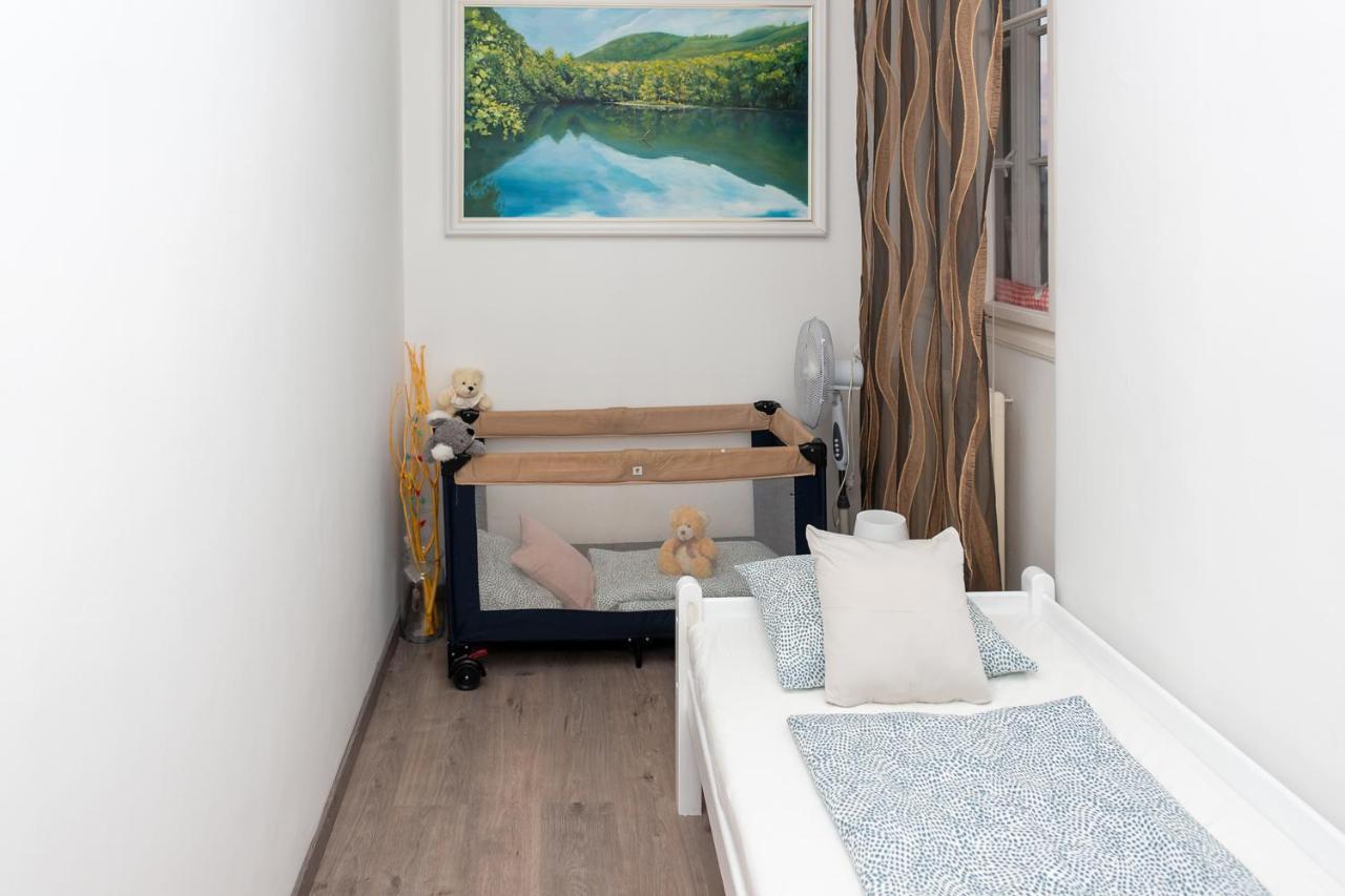 Appartamento Wanderer 3 Debrecen Esterno foto