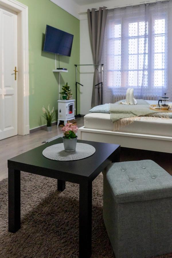 Appartamento Wanderer 3 Debrecen Esterno foto