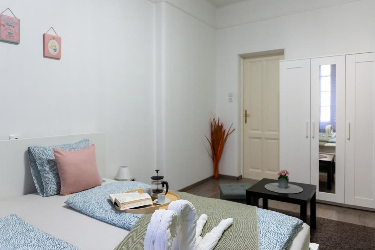 Appartamento Wanderer 3 Debrecen Esterno foto