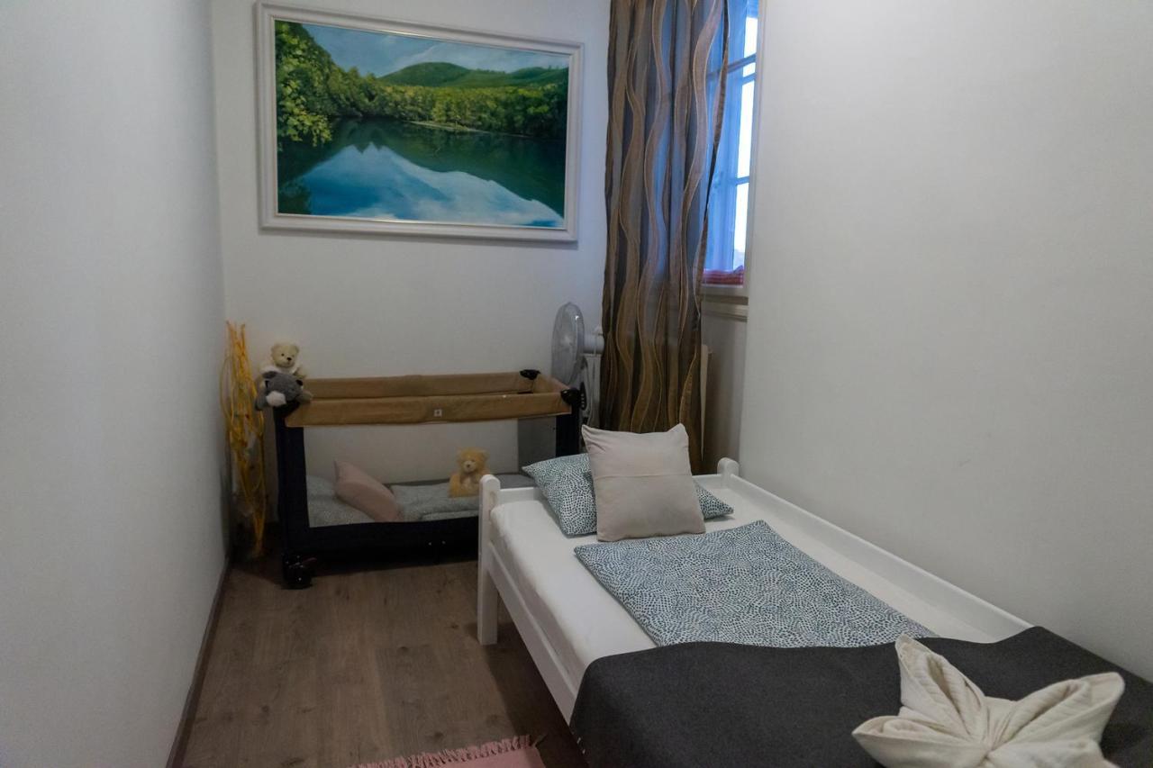 Appartamento Wanderer 3 Debrecen Esterno foto